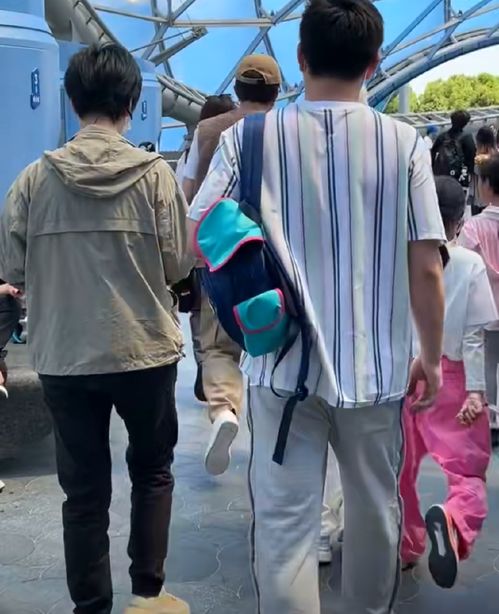 孙俪邓超一家上海被偶遇，温馨家庭日常的偶遇记